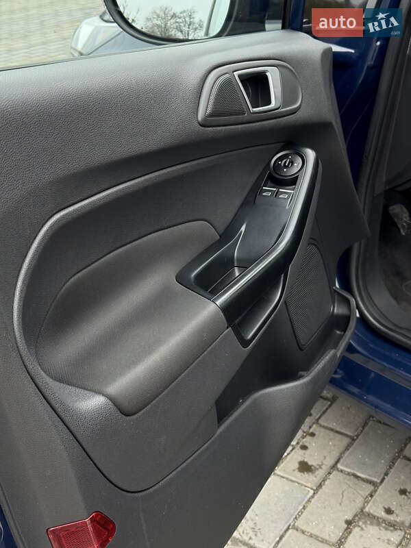 Хэтчбек Ford Fiesta 2015 в Днепре фото 18 Хэтчбек Ford Fiesta 2015 в Днепре