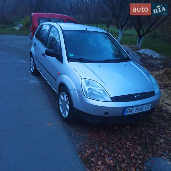 Хетчбек Ford Fiesta 2003 в Здолбуніві