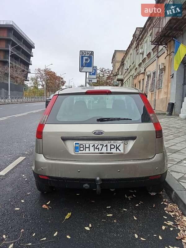 Хэтчбек Ford Fiesta 2003 в Одессе