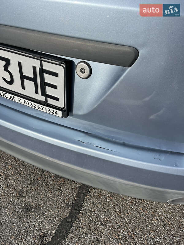 Хэтчбек Ford Fiesta 2006 в Киеве