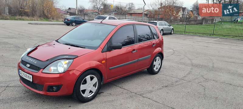 Хэтчбек Ford Fiesta 2008 в Днепре