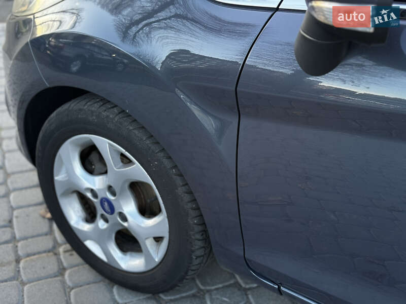 Хэтчбек Ford Fiesta 2011 в Виннице