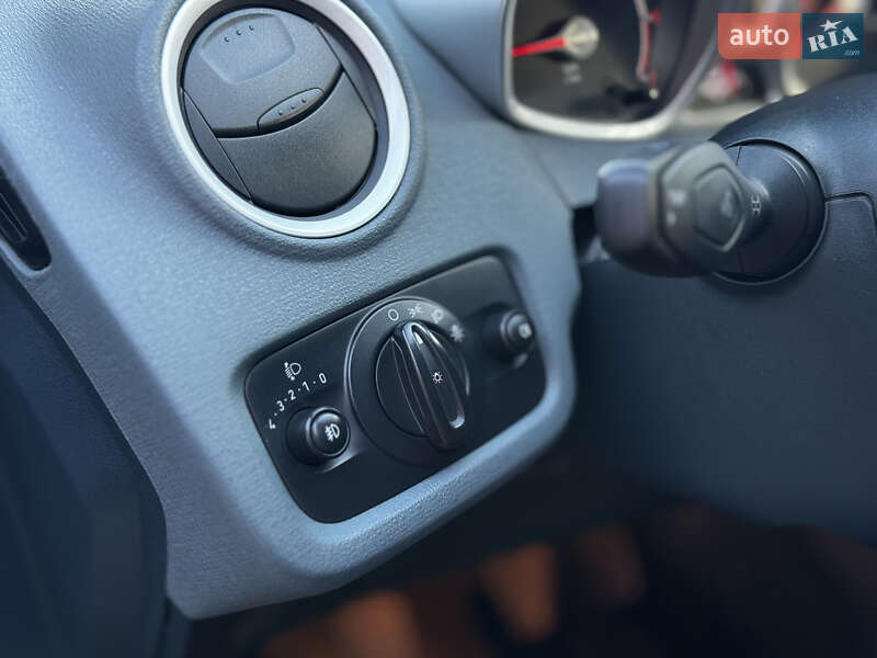 Хэтчбек Ford Fiesta 2011 в Виннице