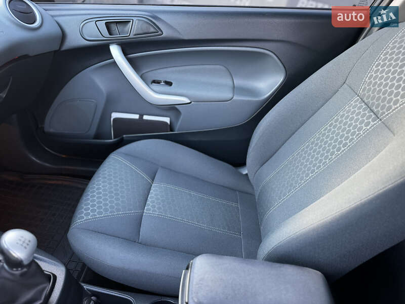 Хэтчбек Ford Fiesta 2011 в Виннице