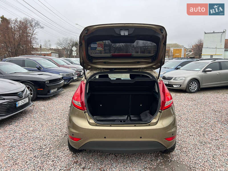Хетчбек Ford Fiesta 2012 в Полтаві