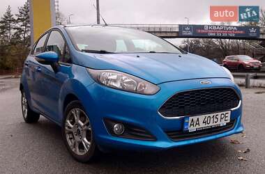 Хэтчбек Ford Fiesta 2016 в Киеве