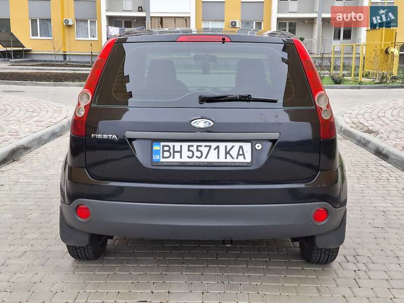 Хэтчбек Ford Fiesta 2007 в Одессе