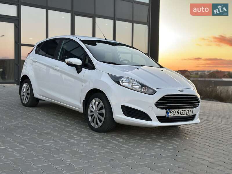 Хетчбек Ford Fiesta 2017 в Тернополі