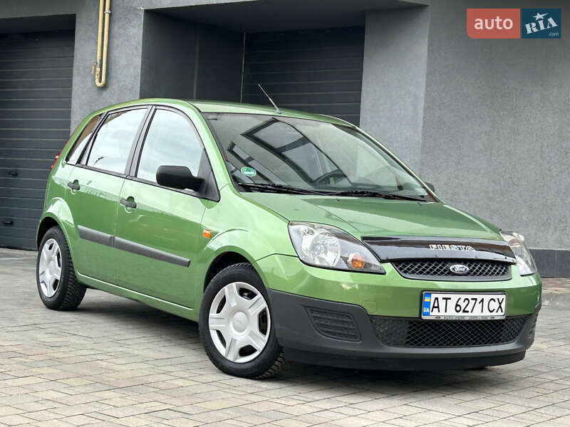 Хетчбек Ford Fiesta 2006 в Івано-Франківську