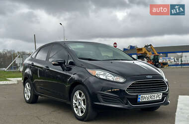 Седан Ford Fiesta 2015 в Одессе
