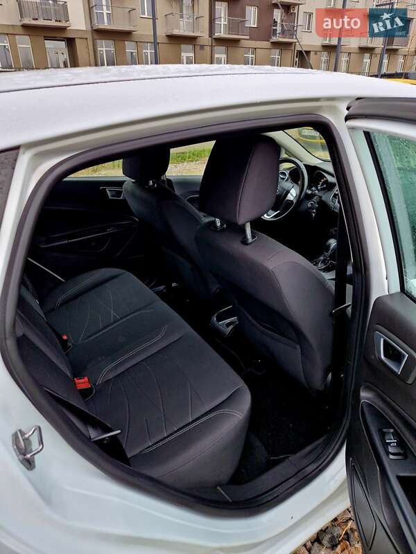 Хетчбек Ford Fiesta 2015 в Броварах фото 11 Хетчбек Ford Fiesta 2015 в Броварах