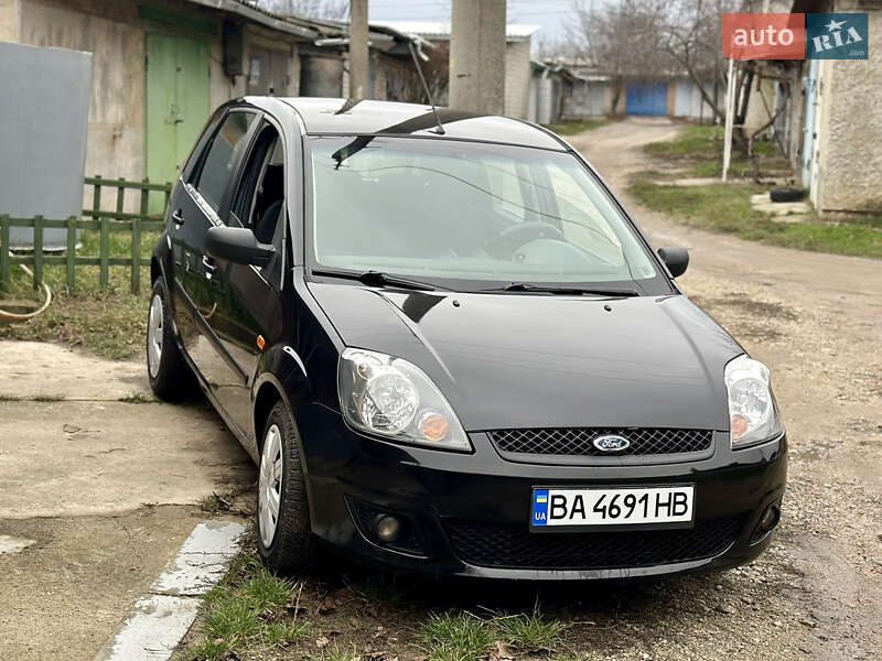 Хетчбек Ford Fiesta 2006 в Кропивницькому