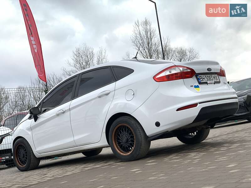 Седан Ford Fiesta 2015 в Бердичеве