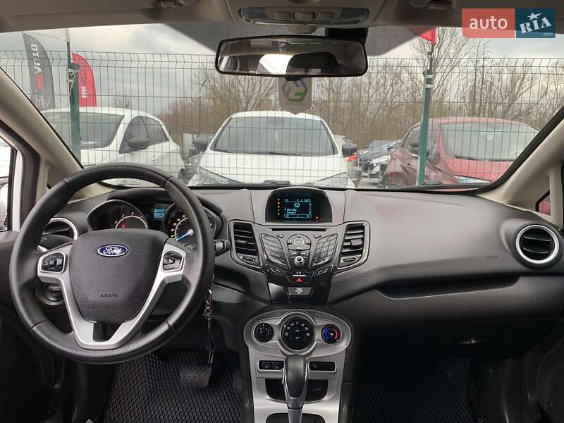 Седан Ford Fiesta 2015 в Бердичеве