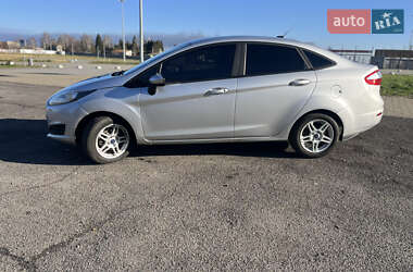 Седан Ford Fiesta 2018 в Львове