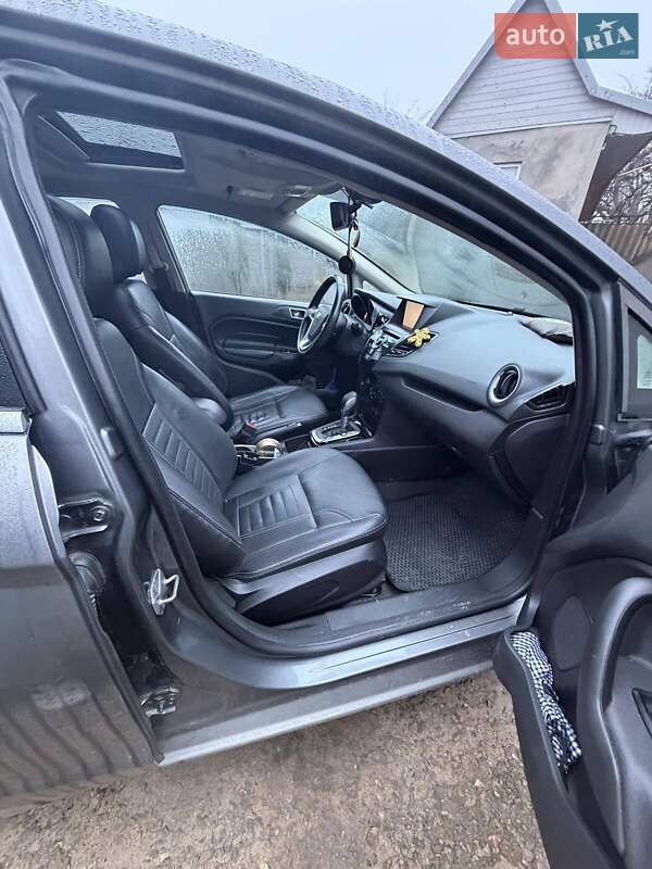 Хэтчбек Ford Fiesta 2013 в Днепре