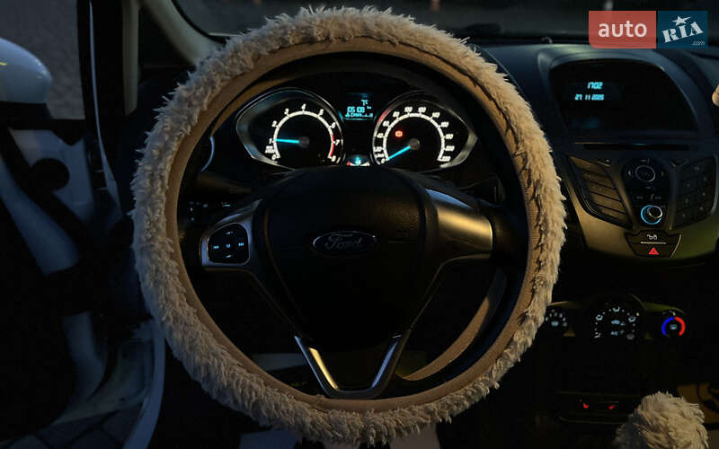 Хетчбек Ford Fiesta 2016 в Мукачевому