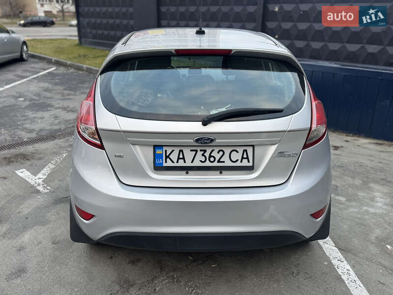 Хетчбек Ford Fiesta 2017 в Києві