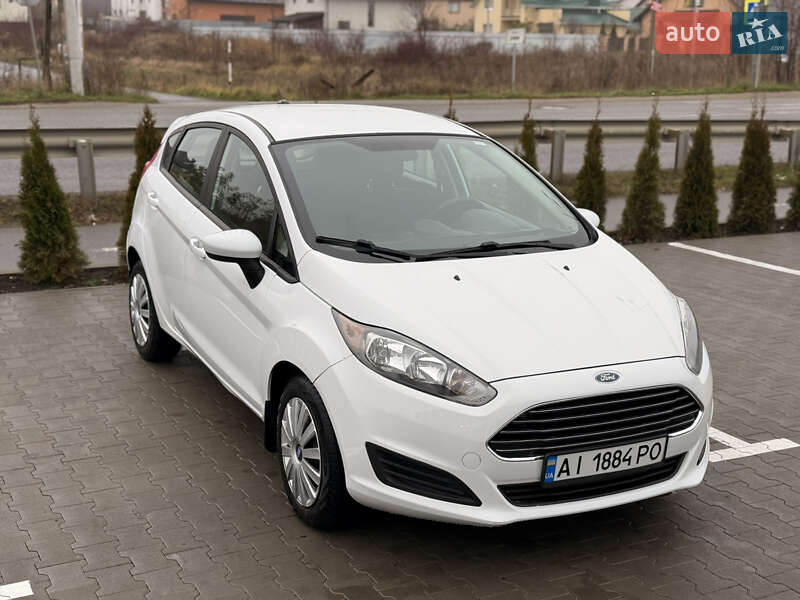 Хетчбек Ford Fiesta 2016 в Вінниці