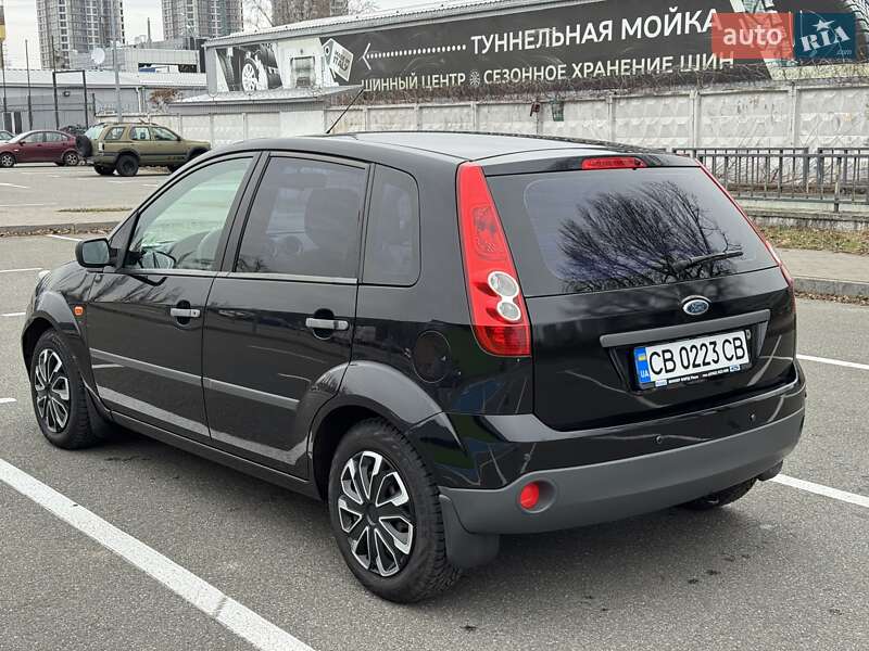 Хетчбек Ford Fiesta 2007 в Києві