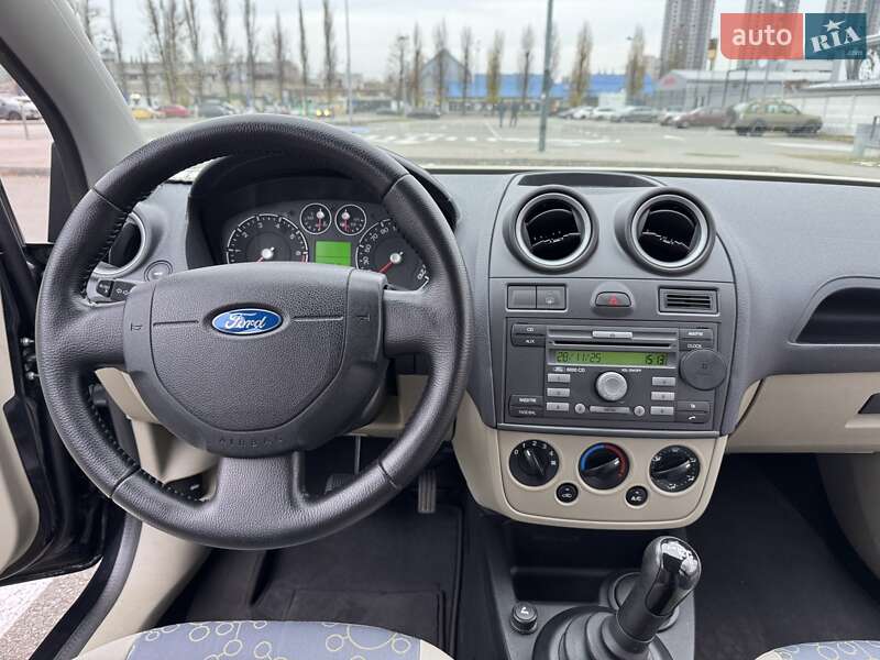 Хетчбек Ford Fiesta 2007 в Києві