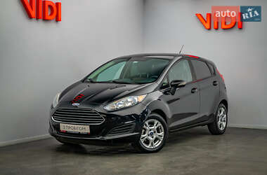 Хэтчбек Ford Fiesta 2016 в Киеве