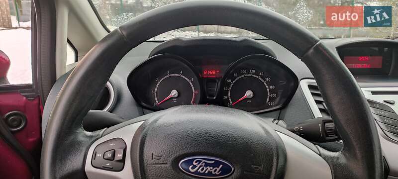 Хетчбек Ford Fiesta 2012 в Дніпрі фото 5 Хетчбек Ford Fiesta 2012 в Дніпрі