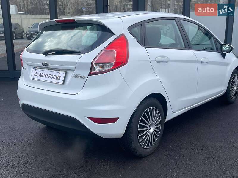 Хетчбек Ford Fiesta 2014 в Києві фото 6 Хетчбек Ford Fiesta 2014 в Києві