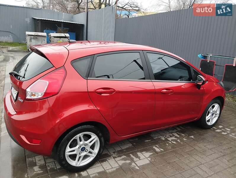 Седан Ford Fiesta 2018 в Запорожье
