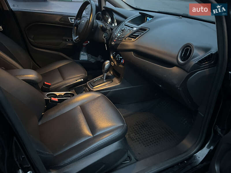 Хэтчбек Ford Fiesta 2014 в Тернополе