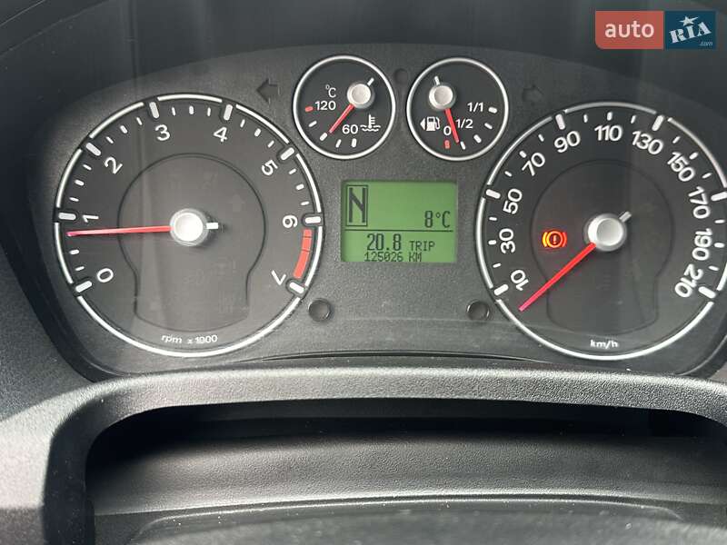 Хетчбек Ford Fiesta 2006 в Сумах