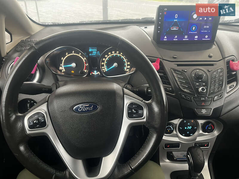 Седан Ford Fiesta 2014 в Луцке