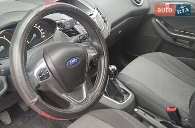 Хэтчбек Ford Fiesta 2014 в Днепре