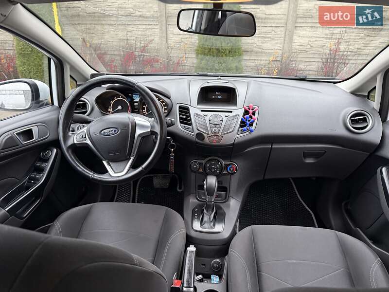 Хэтчбек Ford Fiesta 2016 в Казатине