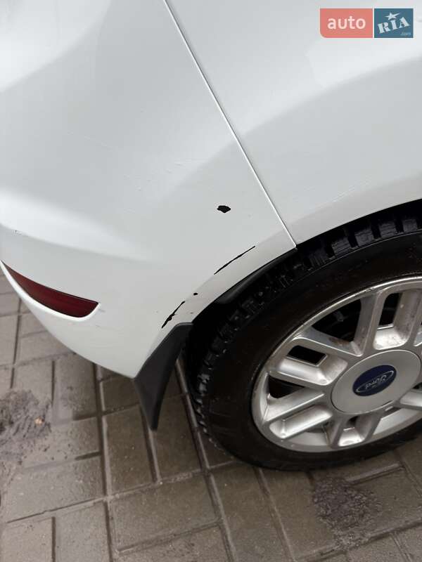 Хэтчбек Ford Fiesta 2016 в Казатине