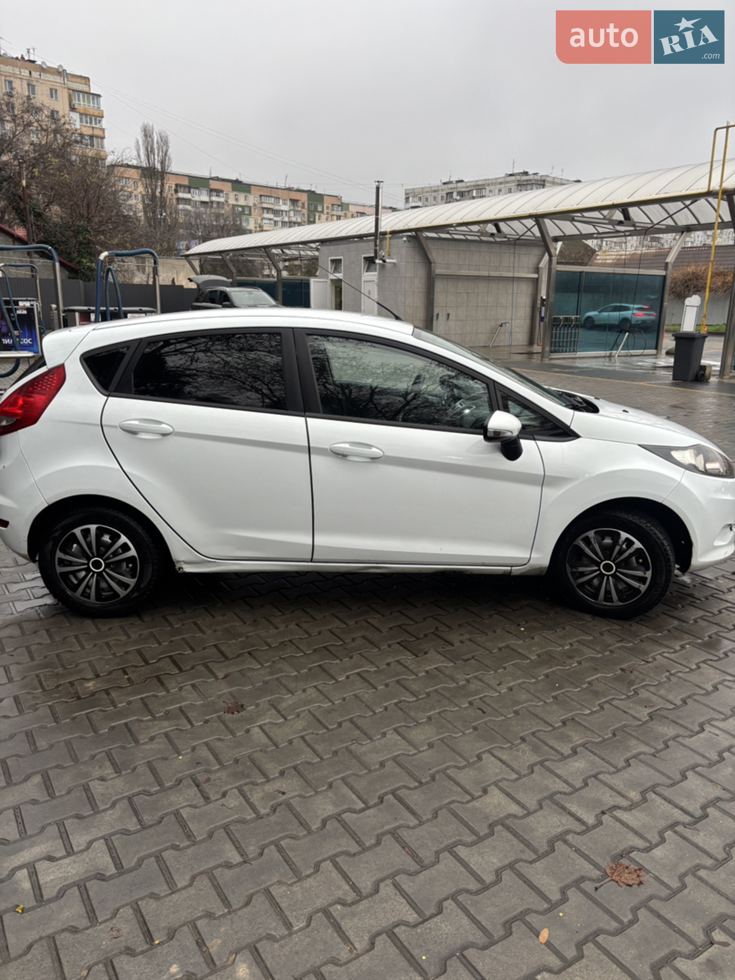 2011 Ford Fiesta - мініатюра 8