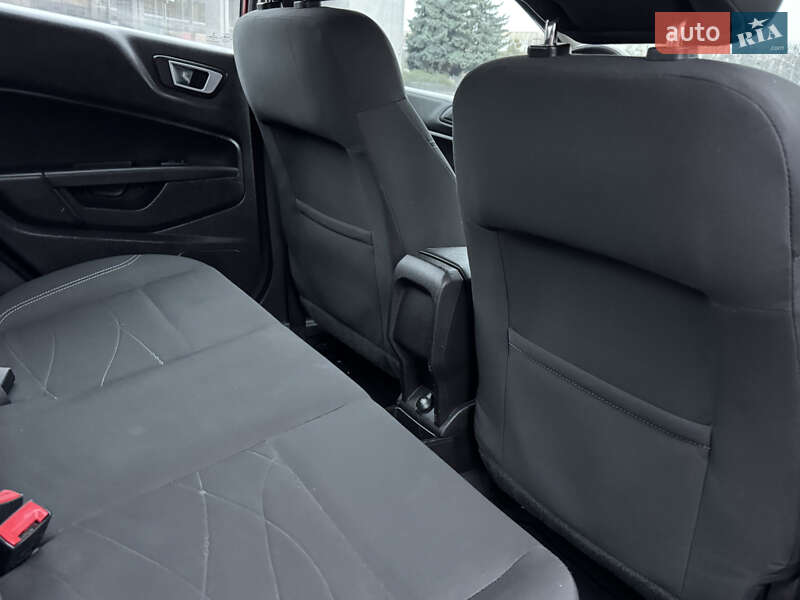 Седан Ford Fiesta 2014 в Ровно фото 43 Седан Ford Fiesta 2014 в Ровно