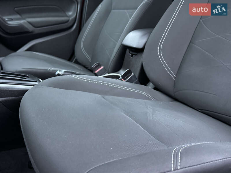 Седан Ford Fiesta 2014 в Ровно фото 60 Седан Ford Fiesta 2014 в Ровно