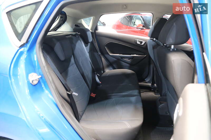 Хетчбек Ford Fiesta 2014 в Києві