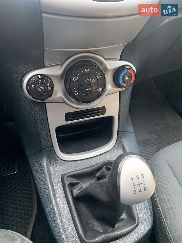 Хэтчбек Ford Fiesta 2012 в Броварах фото 18 Хэтчбек Ford Fiesta 2012 в Броварах