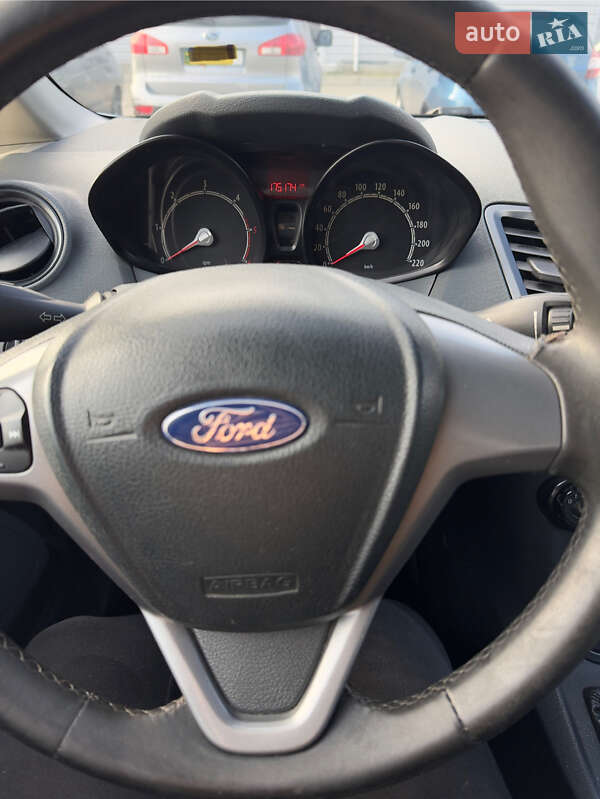 Хэтчбек Ford Fiesta 2009 в Днепре