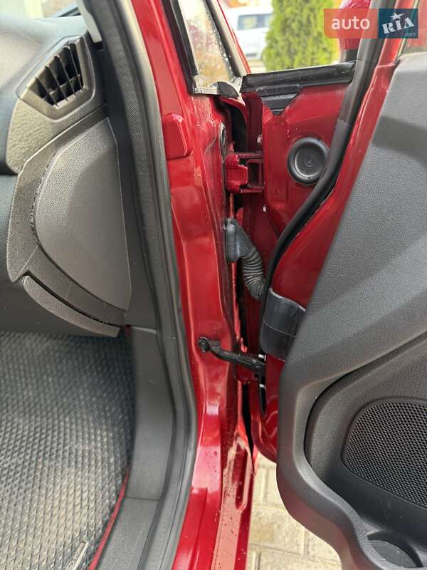 Хэтчбек Ford Fiesta 2016 в Софиевской Борщаговке