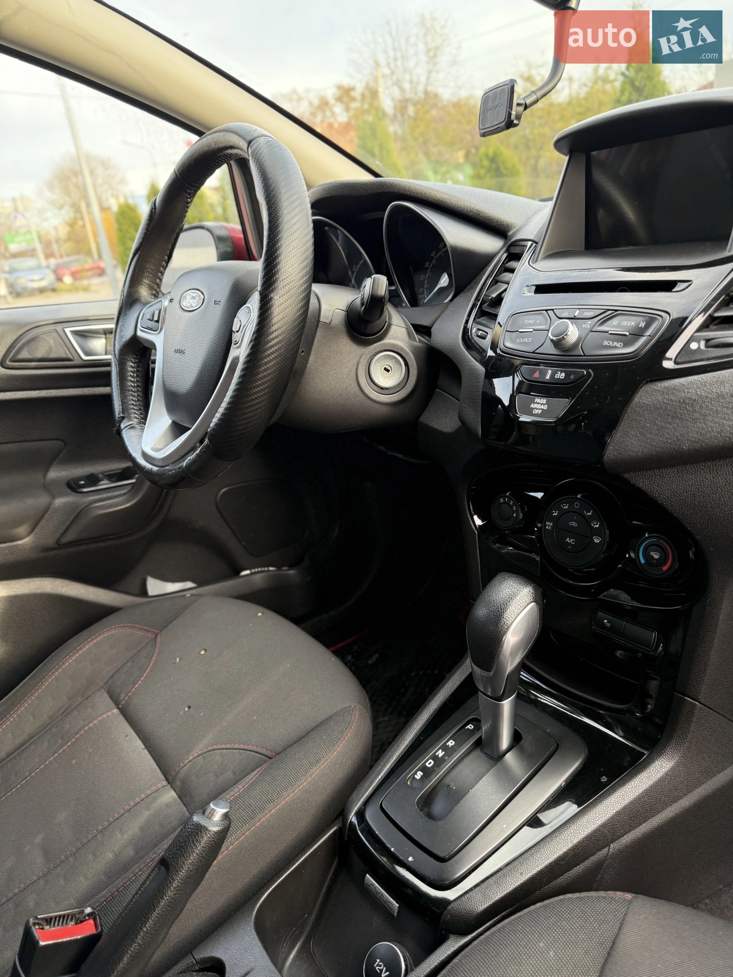 2016 Ford Fiesta - мініатюра 22