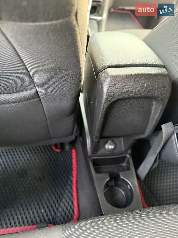 Хэтчбек Ford Fiesta 2016 в Софиевской Борщаговке