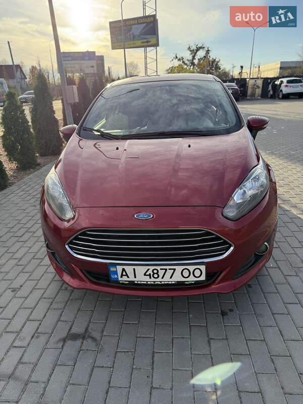 Хэтчбек Ford Fiesta 2016 в Софиевской Борщаговке