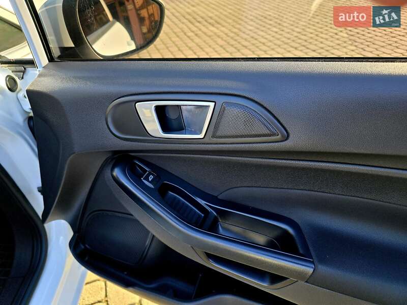 Хетчбек Ford Fiesta 2014 в Мукачевому