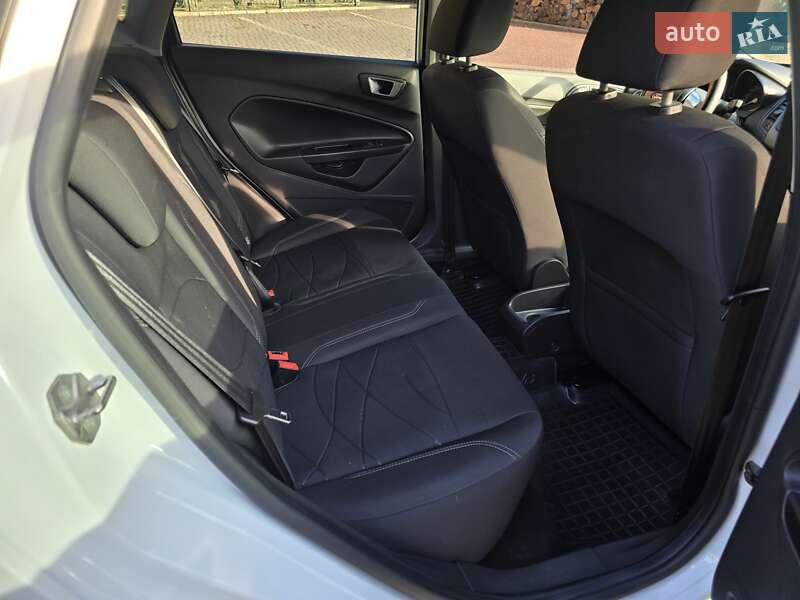 Хетчбек Ford Fiesta 2014 в Мукачевому