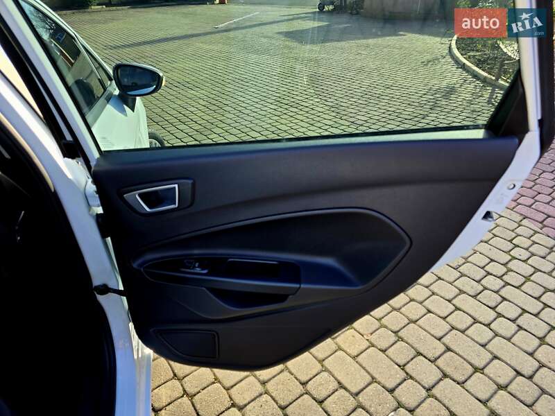 Хетчбек Ford Fiesta 2014 в Мукачевому