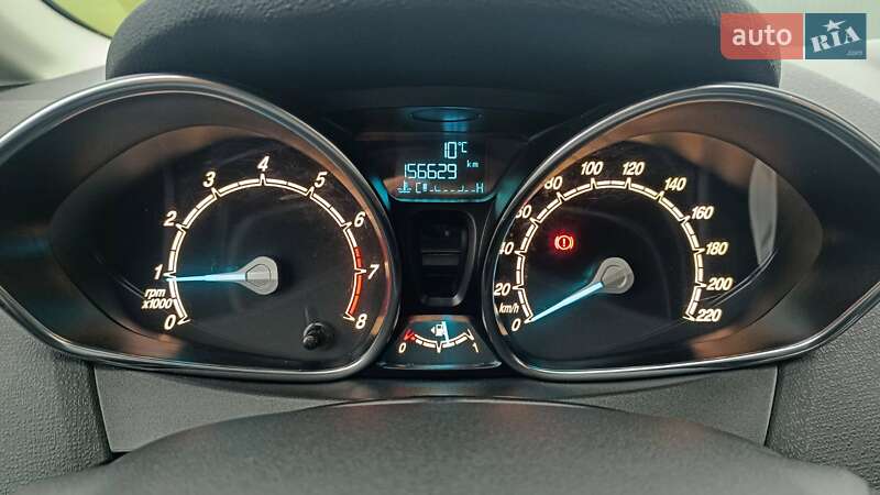 Хетчбек Ford Fiesta 2016 в Києві