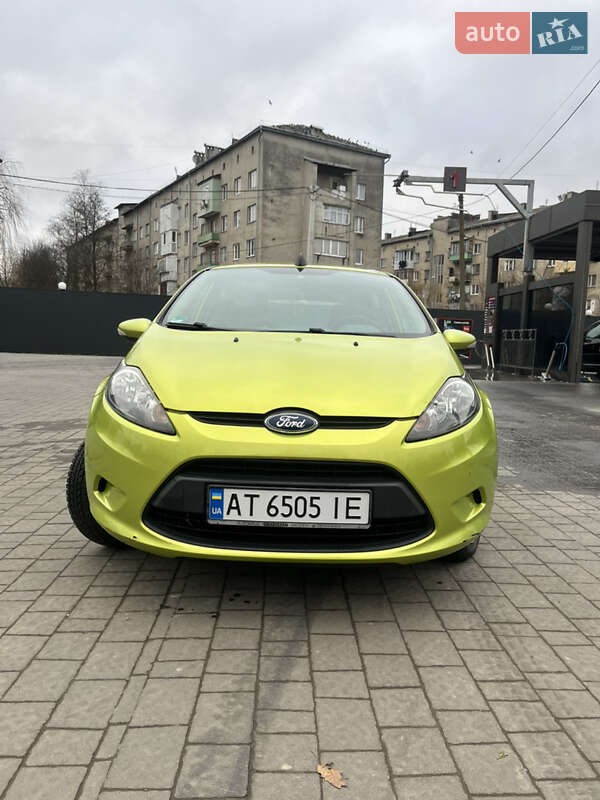 Седан Ford Fiesta 2010 в Тысменице фото 2 Седан Ford Fiesta 2010 в Тысменице
